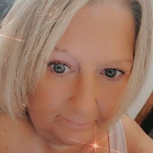 Meet your Posher, Connie